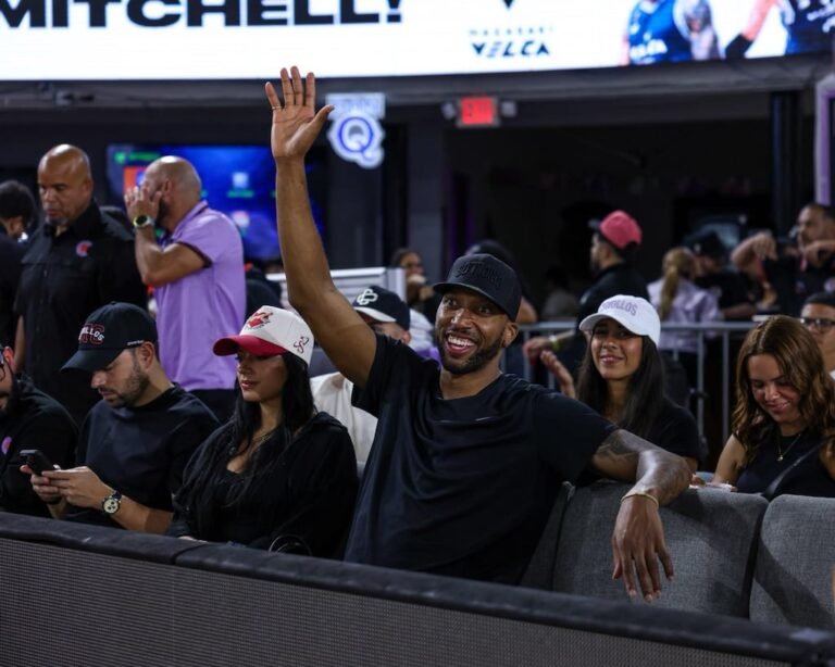 Akil Mitchell Criollos