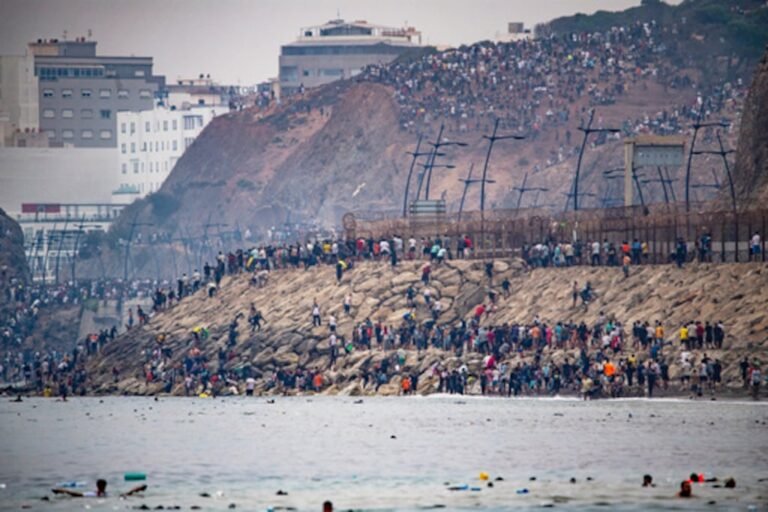 migrantes Ceuta regreso Marruecos