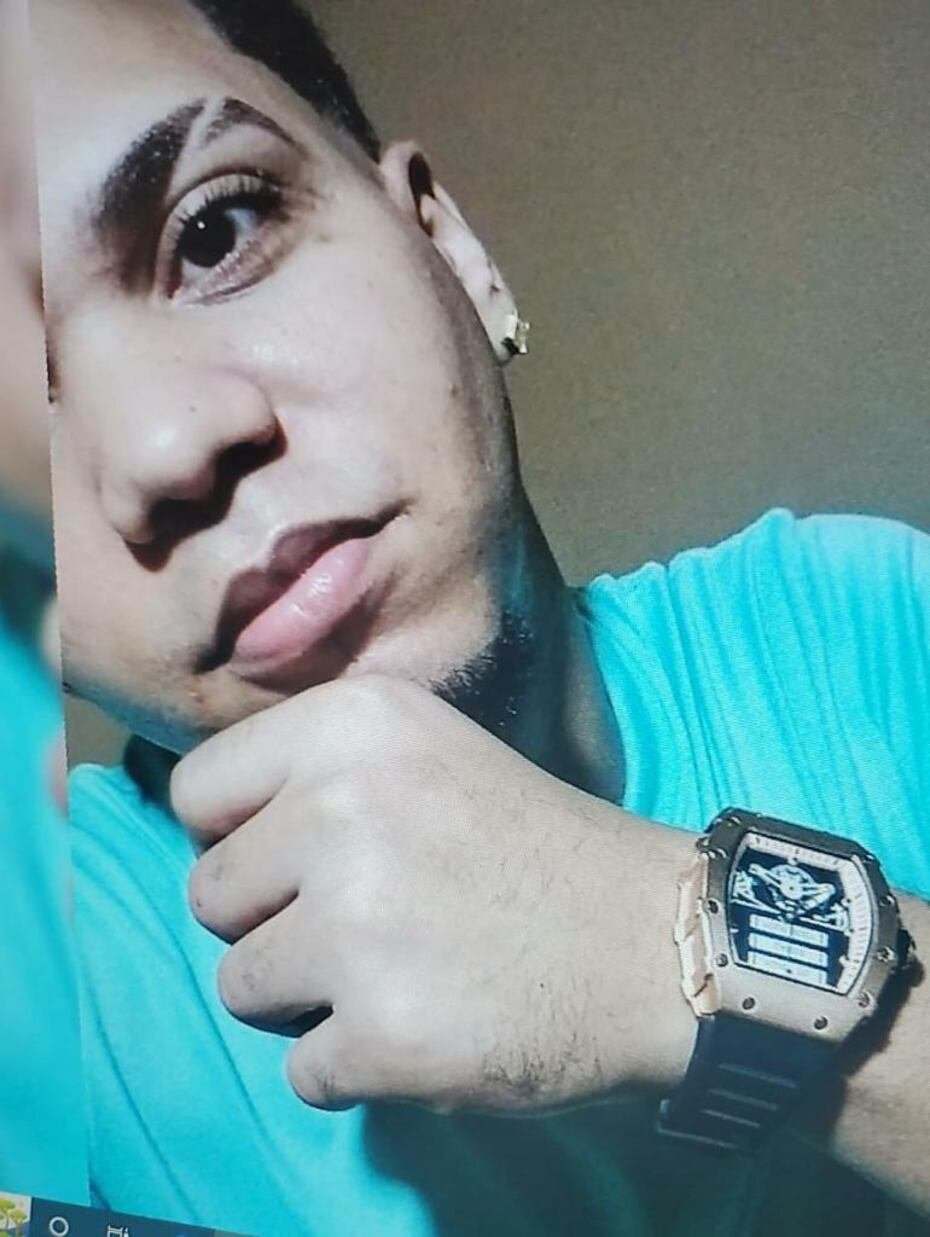 De tener información que ayude a dar con su paradero, puede llamar de manera confidencial a los teléfonos (787) 793-0457, 1-800-981-3635 o a la línea confidencial del Negociado de la Policía (787) 343-2020. En la foto: Anderson Bierd, c/p “Melo”.