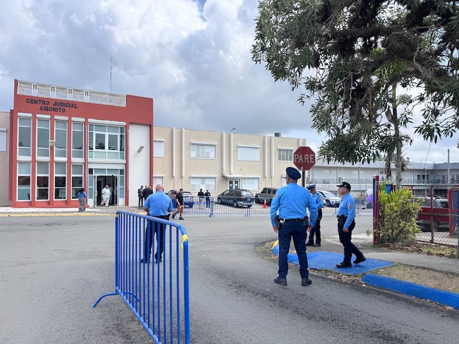 La presencia de agentes de la Policía también era evidente.