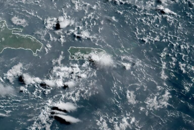 onda tropical Puerto Rico