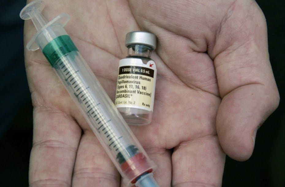 Una dosis de la vacuna contra el virus del papiloma humano (VPH) para los adolescentes de 11 a 18 años.