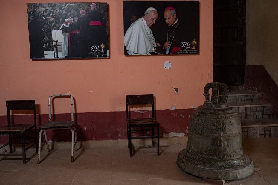 Prevost recibió la ordenación sacerdotal el 19 de junio de 1982. Obtuvo su licenciatura en 1984 y posteriormente fue enviado a trabajar en la misión de Chulucanas, en Piura, Perú (1985-1986). Para 2014, el papa Francisco lo nombró administrador apostólico de la Diócesis de Chiclayo, en el mismo país.