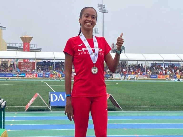 Naomi García medalla maratón marcha