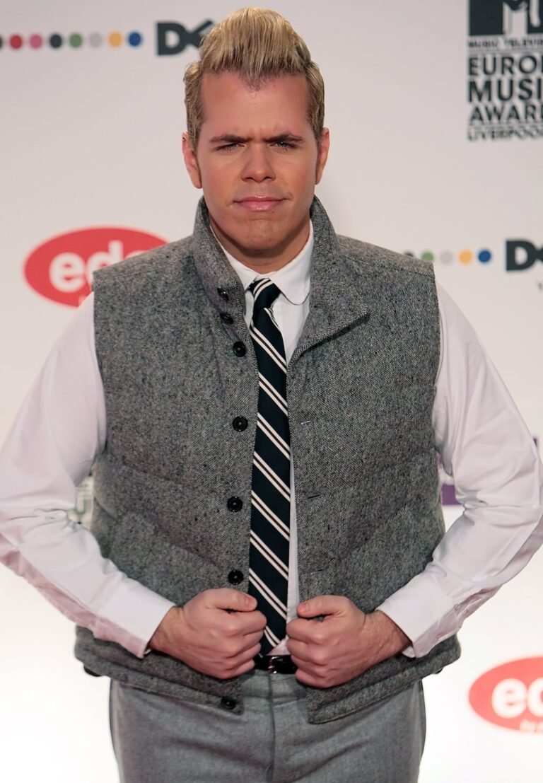 Perez Hilton autolesión