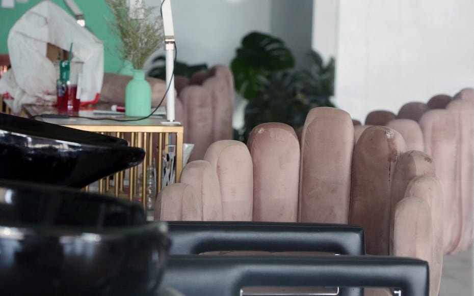 La influencer y empresaria mexicana Valeria Márquez fue asesinada en una transmisión en vivo, cuando un falso repartidor le disparó y acabó con su vida ante la mirada de una de sus amigas.