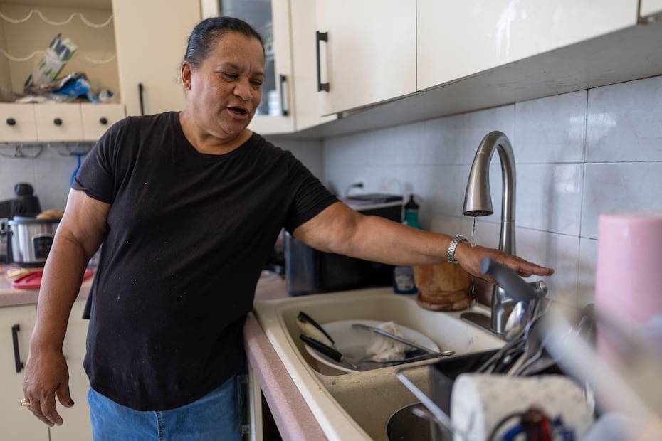 Wilma Figueroa, otra vecina del barrio, también habló sobre su situación en medio de la falta de agua.