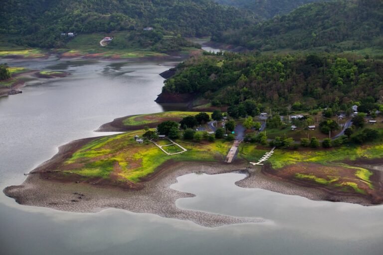 niveles de embalses en Puerto Rico