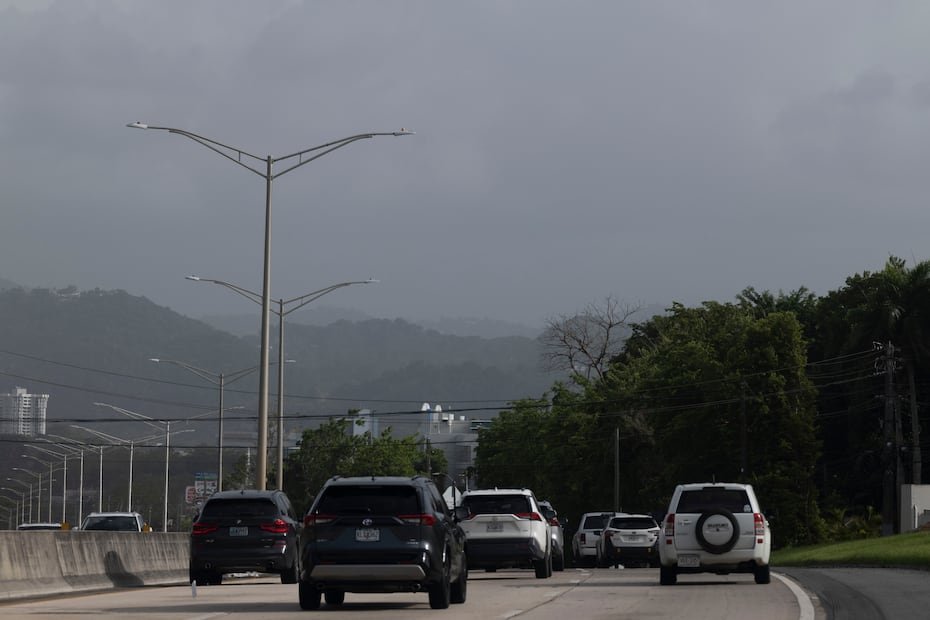 “Es muy impresionante”, afirmó Alex DaSilva, experto principal en huracanes de AccuWeather. En la foto vista parcial del expreso Rafael Martínez Nadal, en Guaynabo.