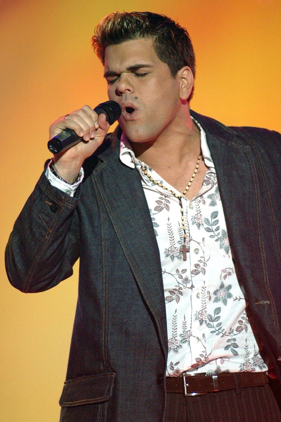Marlon Fernández, de Cuba, ganó la tercera edición de "Objetivo fama" el 14 de mayo de 2006. Sus primeros pasos en la industria no solo fueron en la música, también se destacó en el teatro.